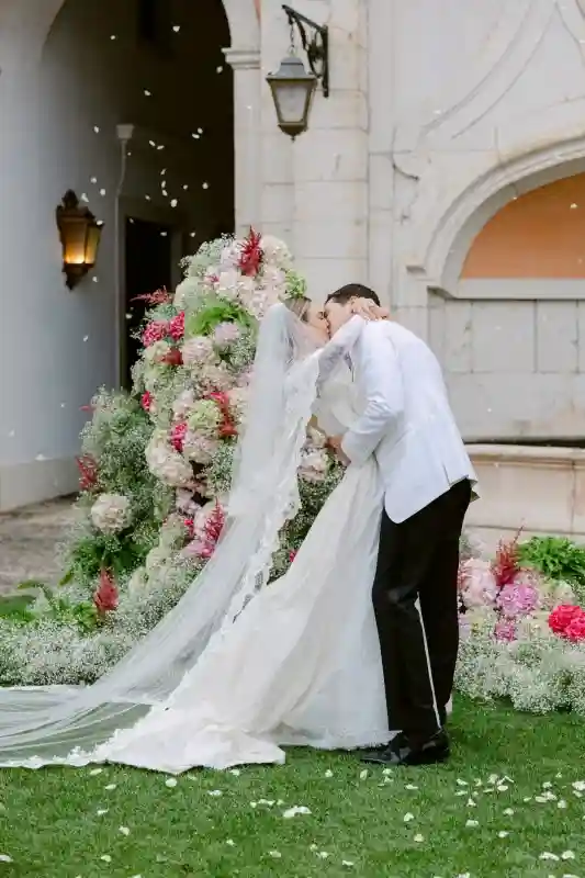 An Estate Wedding for Alexandra  and Sam