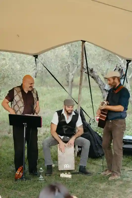 A Rustic Wedding for Ally and Austin 