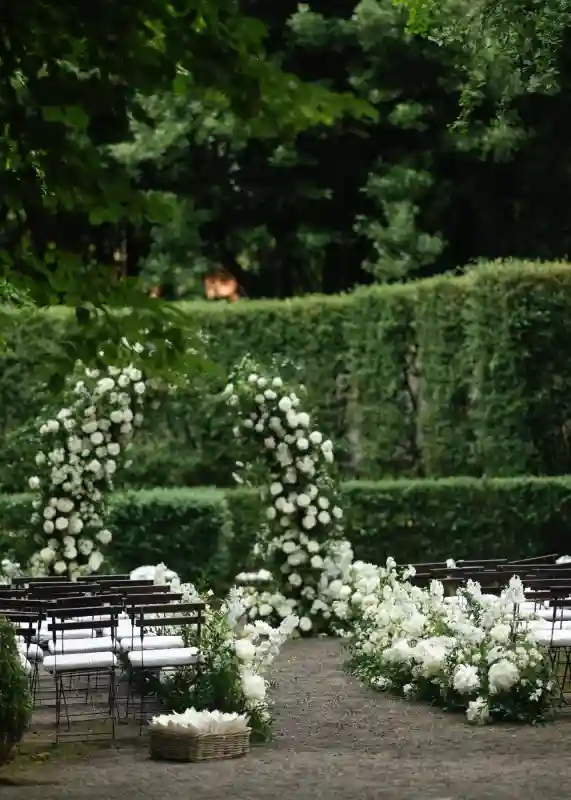 An Estate Wedding for Amanda and Mike