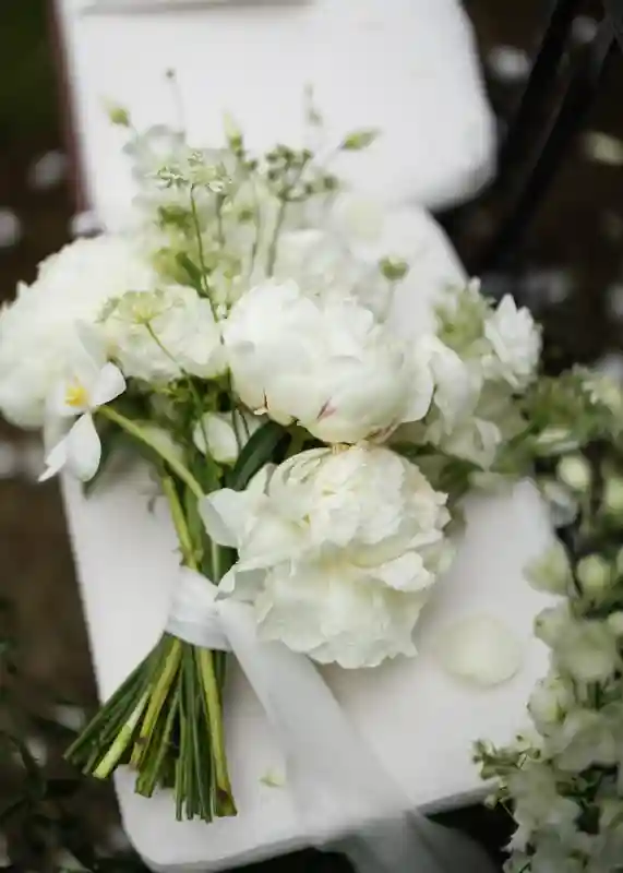 An Estate Wedding for Amanda and Mike