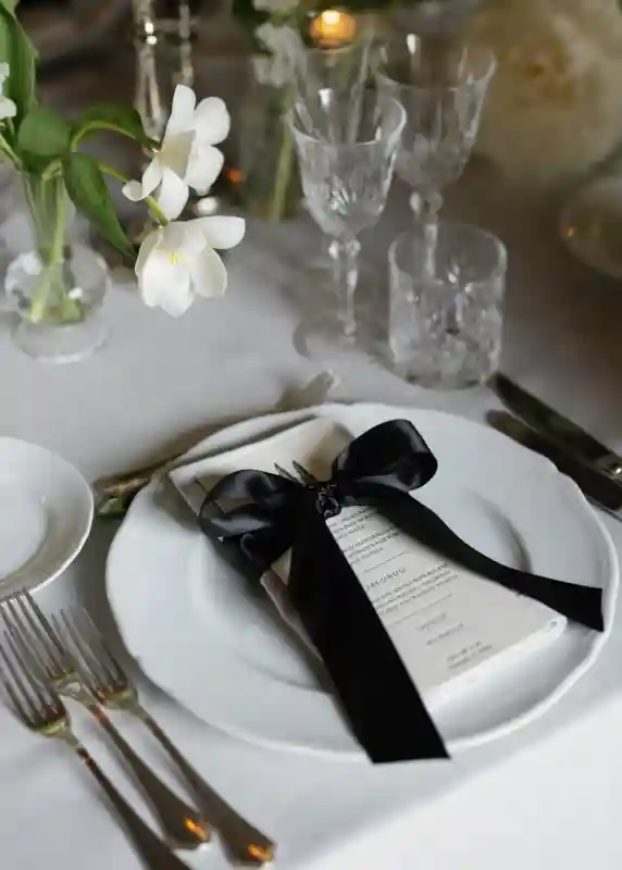 An Estate Wedding for Amanda and Mike
