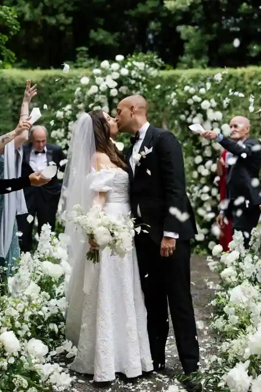 An Estate Wedding for Amanda and Mike