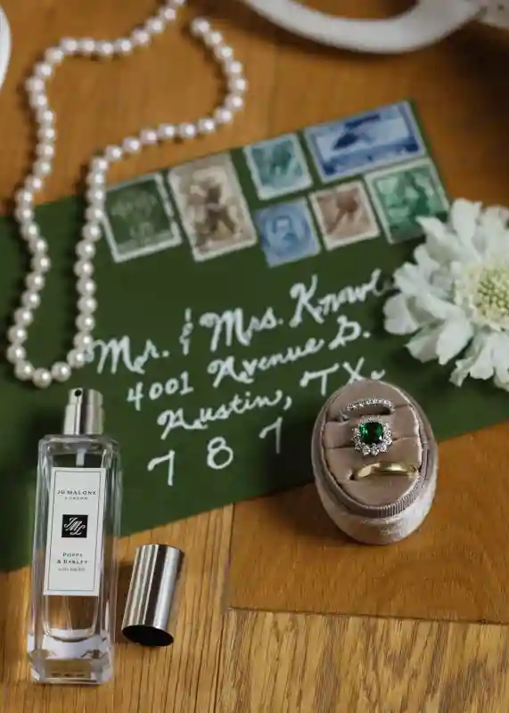 An Estate Wedding for Amanda and Mike