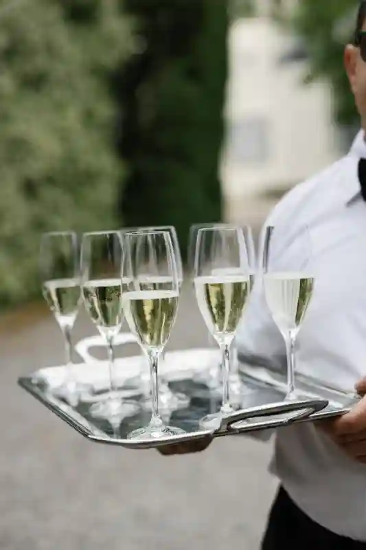 An Estate Wedding for Amanda and Mike