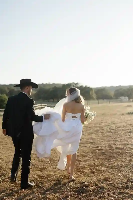 A Rustic Wedding for Anna and Cade
