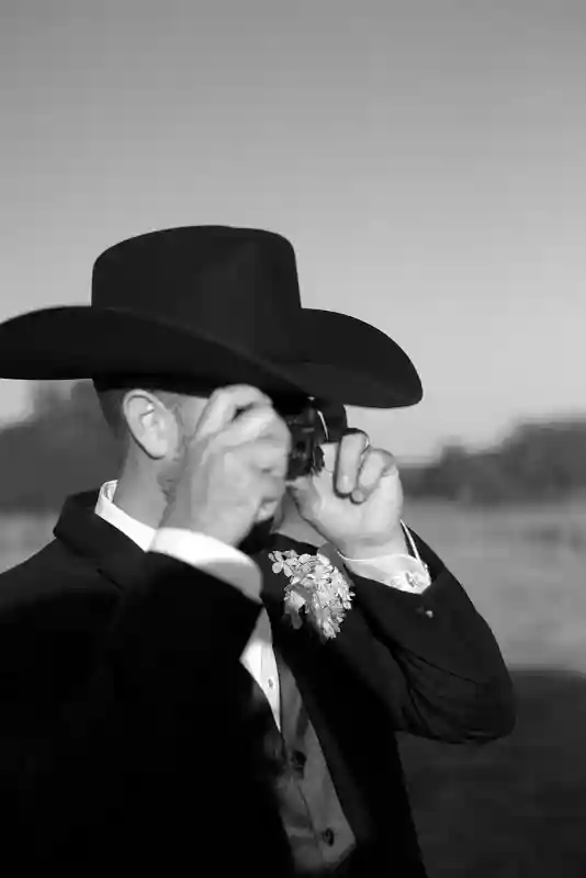 A Rustic Wedding for Anna and Cade