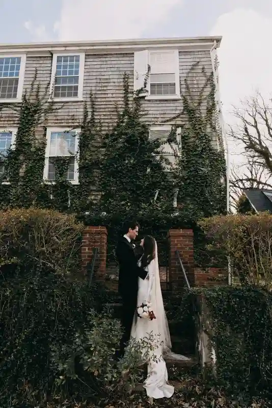 An Intimate Wedding for Emma and Andrew