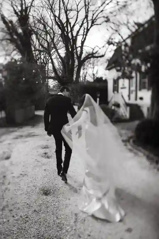 An Intimate Wedding for Emma and Andrew