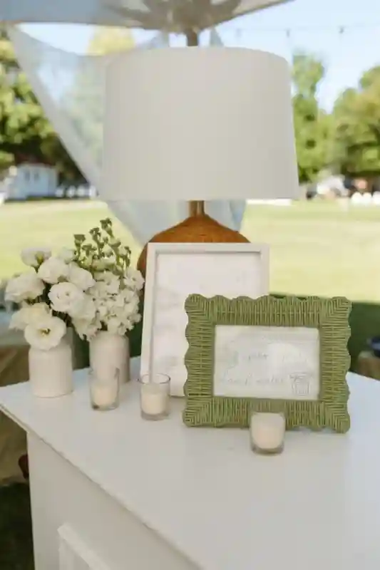 A Classic Wedding for Emma and Kyle