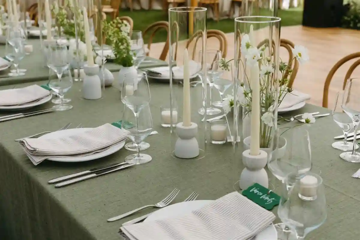 A Classic Wedding for Emma and Kyle