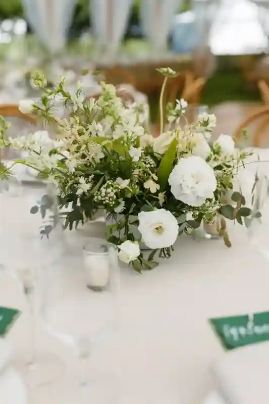 A Classic Wedding for Emma and Kyle