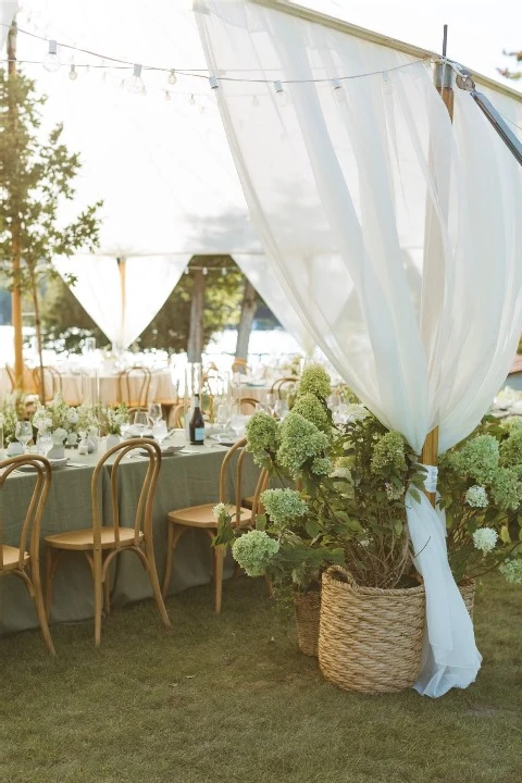 A Classic Wedding for Emma and Kyle