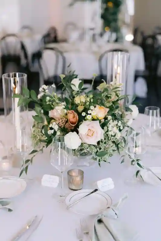 A Classic Wedding for Emma and Nick