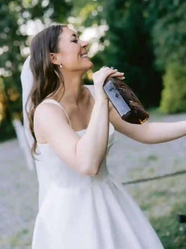 A Classic Wedding for Emma and Nick