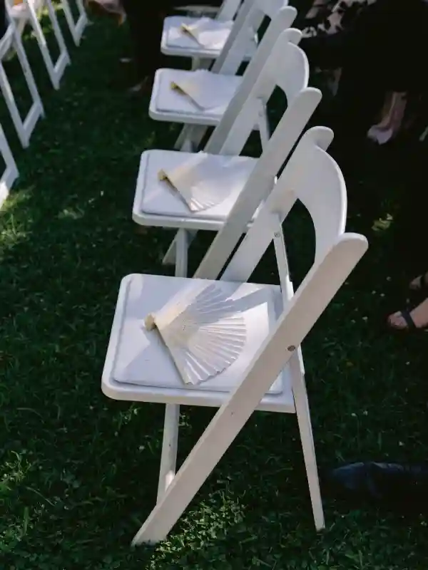 A Classic Wedding for Emma and Nick