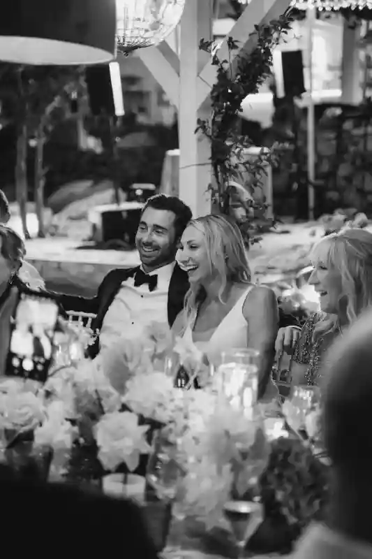 A Beach Wedding for Eva and Chris
