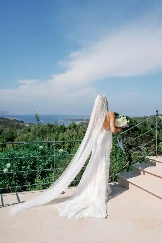 A Beach Wedding for Eva and Chris