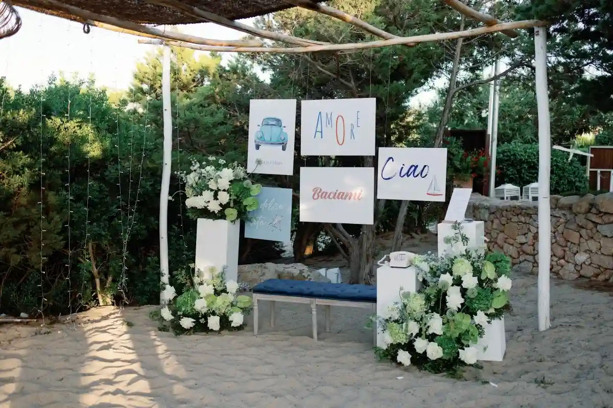 A Beach Wedding for Eva and Chris