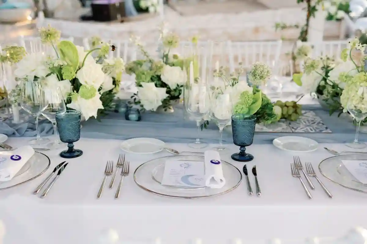 A Beach Wedding for Eva and Chris