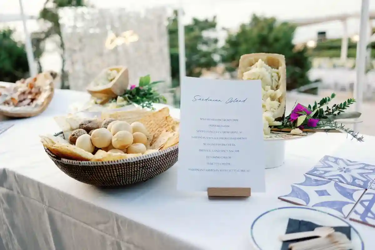 A Beach Wedding for Eva and Chris