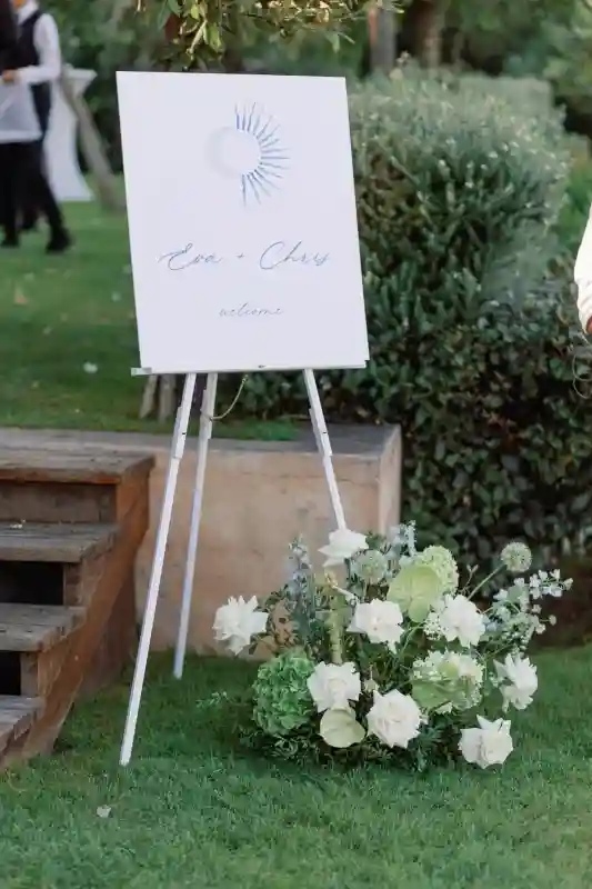 A Beach Wedding for Eva and Chris