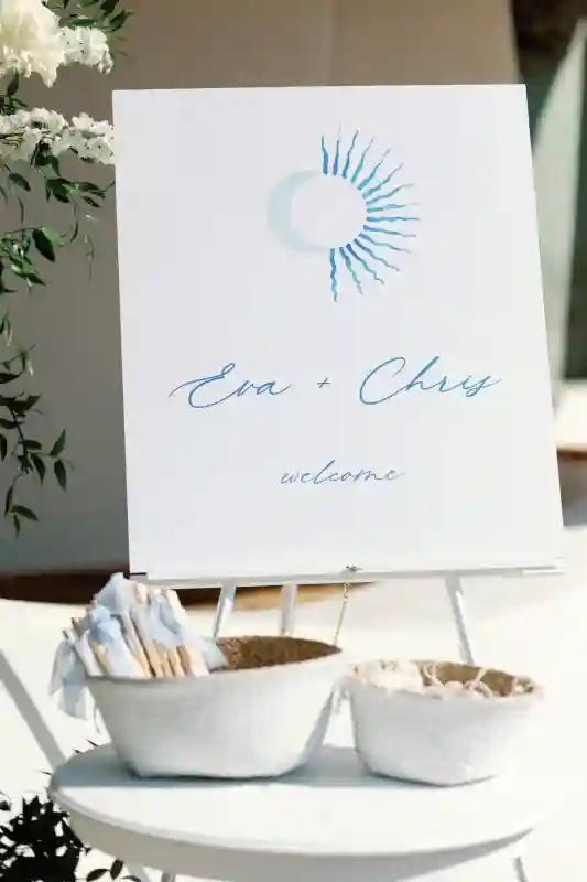 A Beach Wedding for Eva and Chris