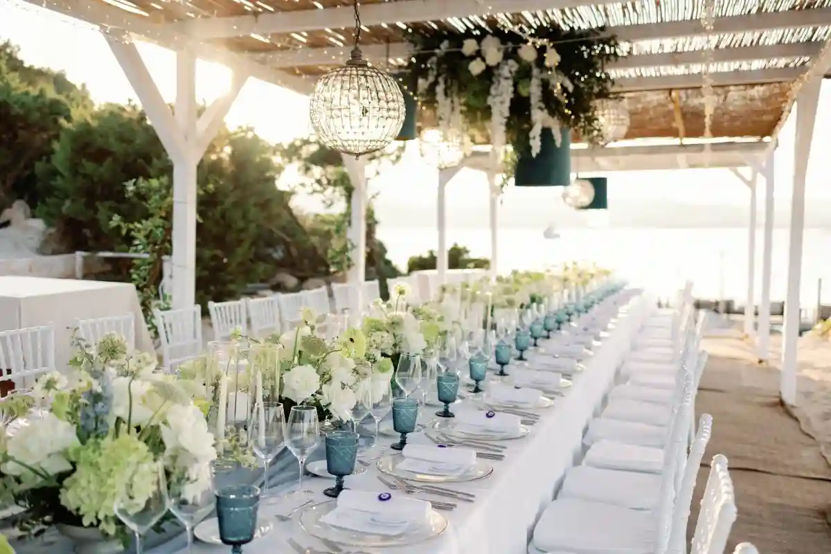 A Beach Wedding for Eva and Chris