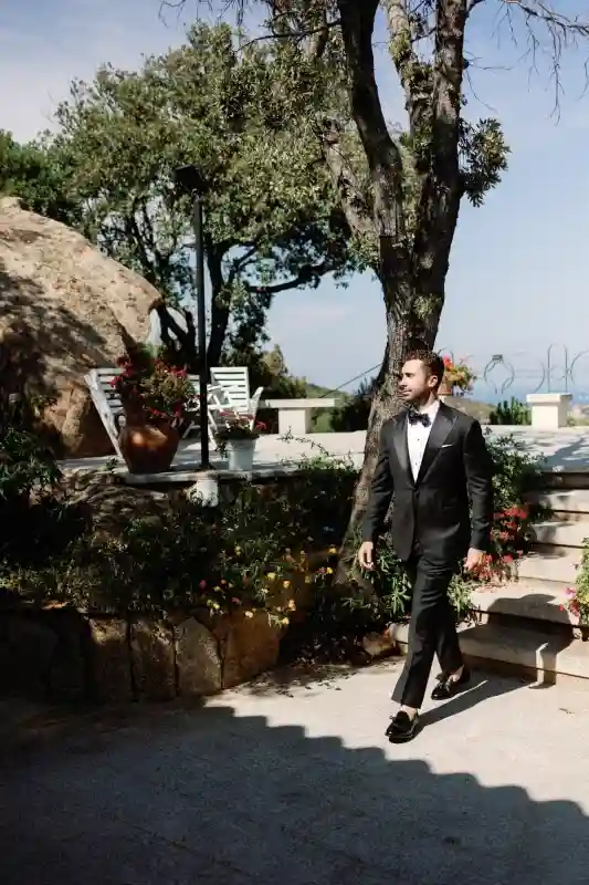 A Beach Wedding for Eva and Chris