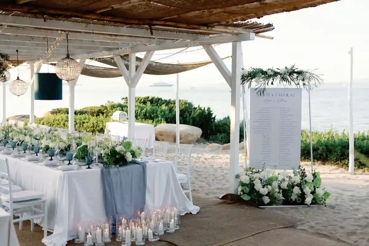 A Beach Wedding for Eva and Chris