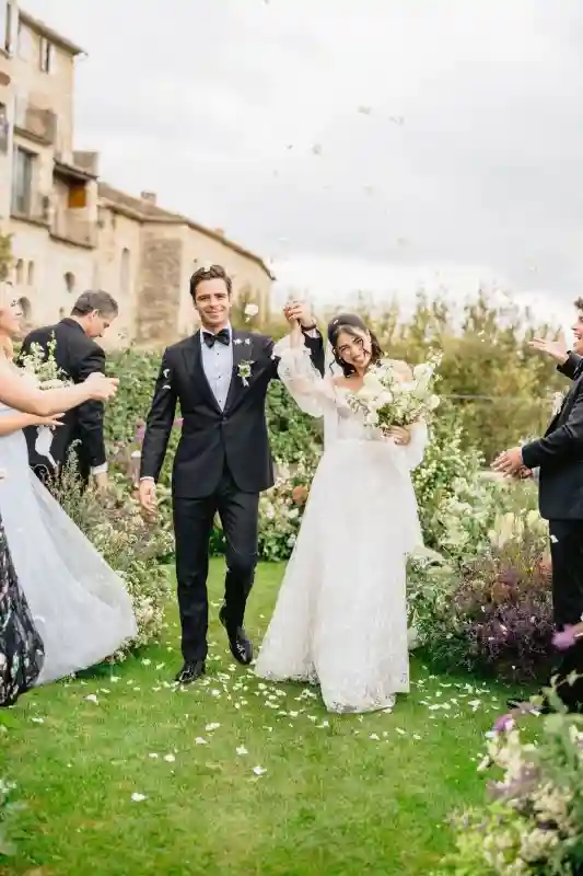 A Garden Wedding for Gaby and Ryan
