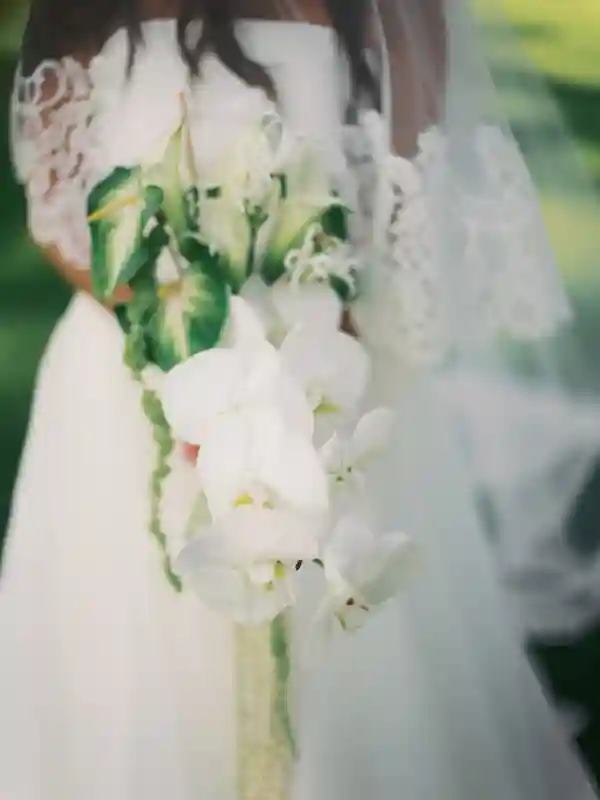 A Beach Wedding for Hannah and Dmitriy