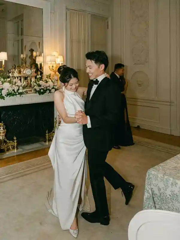 An Intimate Wedding for Jamie and Brian