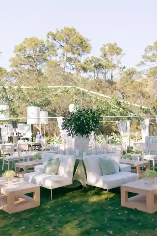 A Classic Wedding for Jenna and Harrison