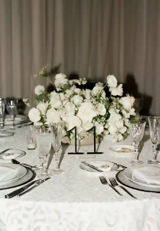 A Classic Wedding for Jessica and Trent
