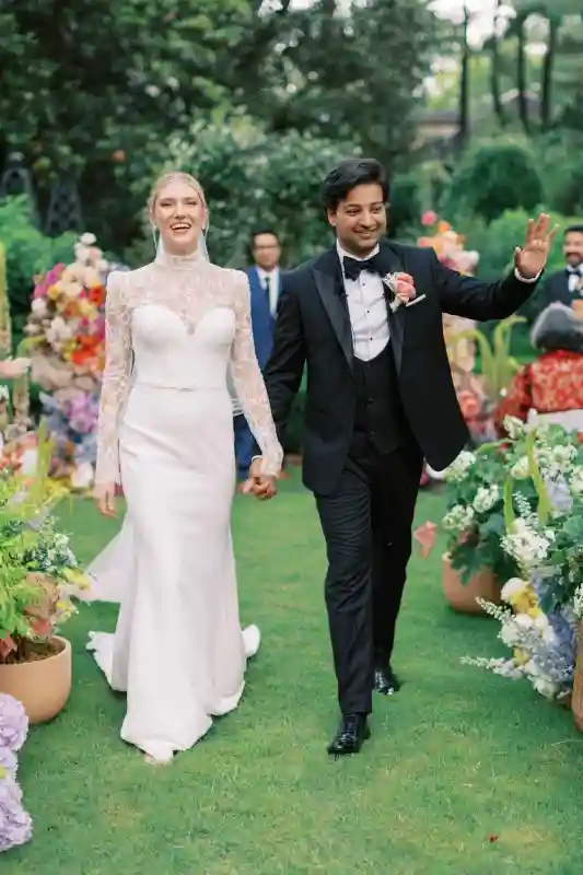 A Colorful Wedding for Julie and Dhruv