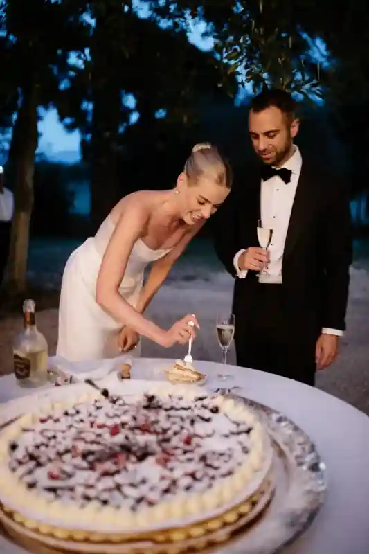 A Countryside Wedding for Lauren and Alex