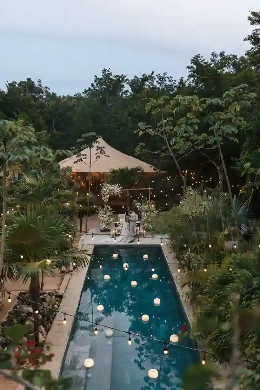 A Jungle Wedding for Lisa and Alejo