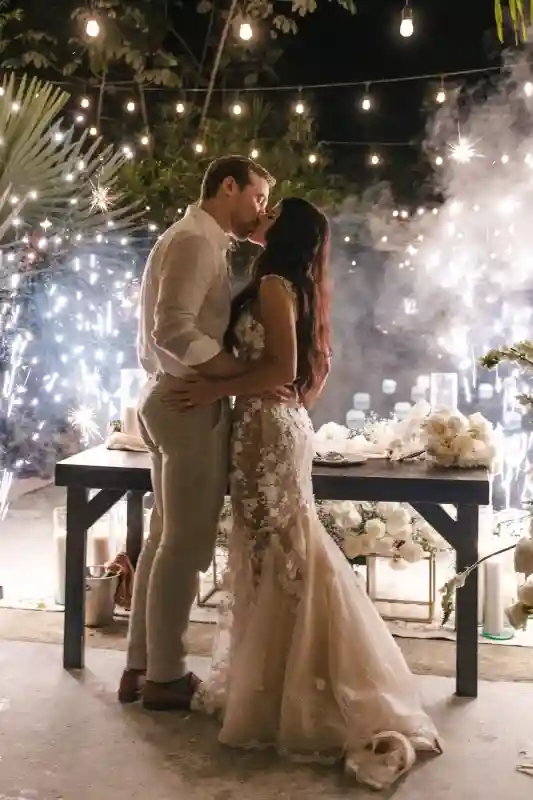 A Jungle Wedding for Lisa and Alejo