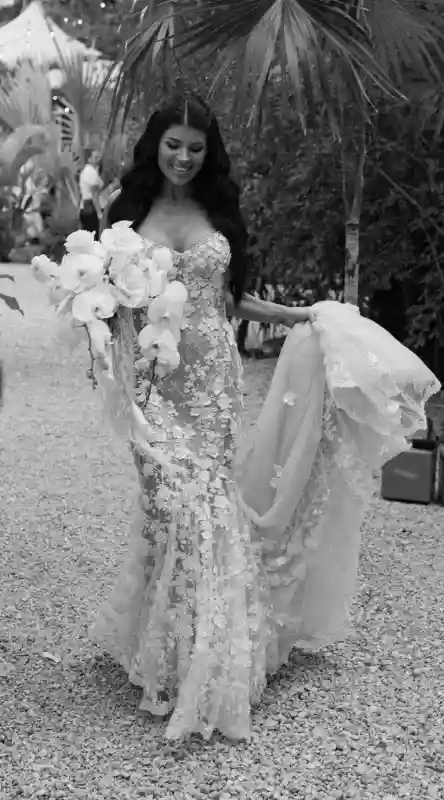 A Jungle Wedding for Lisa and Alejo