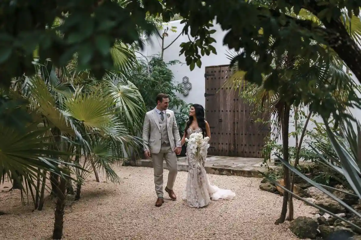 A Jungle Wedding for Lisa and Alejo