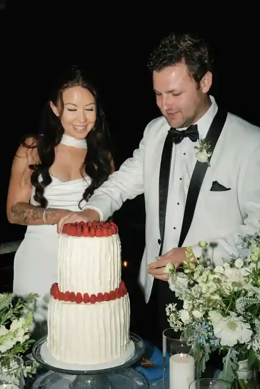 A Coastal Wedding for Mariko  and Kevin