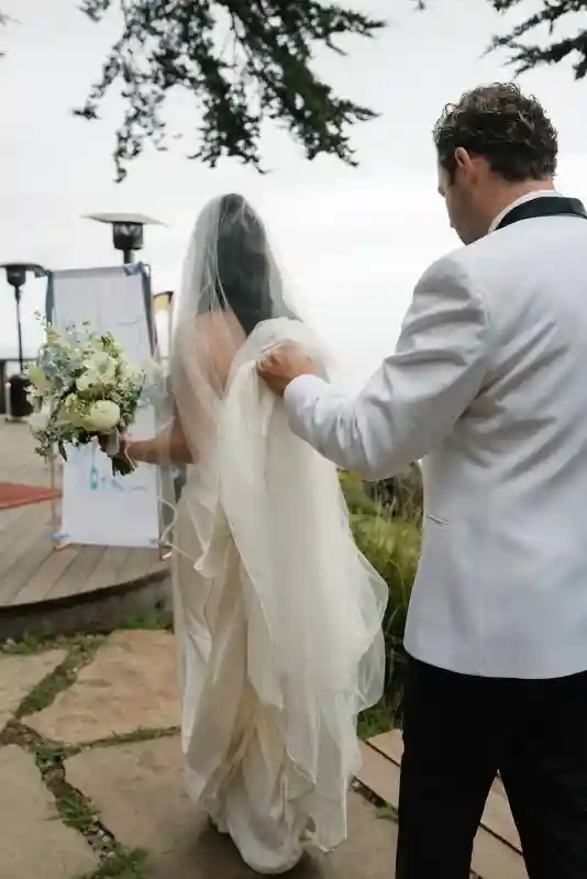 A Coastal Wedding for Mariko  and Kevin