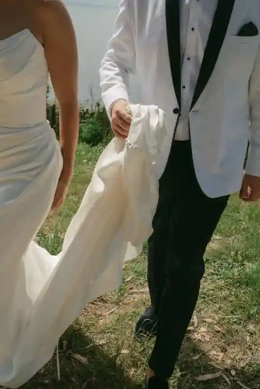 A Coastal Wedding for Mariko  and Kevin