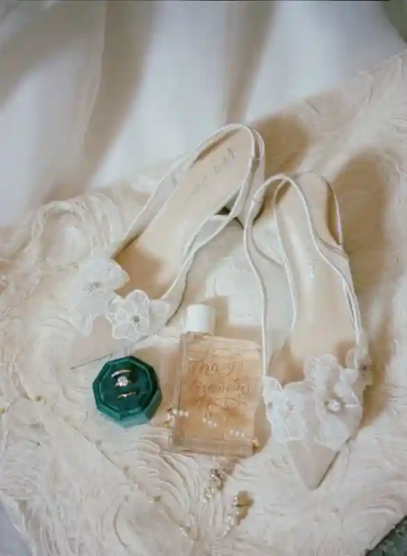 A Villa Wedding for Mary and Jake