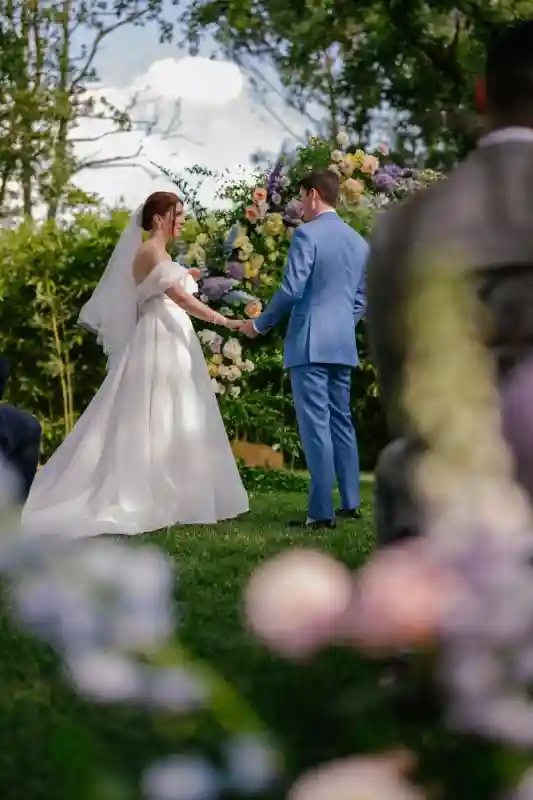 A Villa Wedding for Mary and Jake