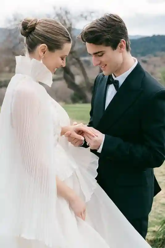 An Elopement Editorial for Mary and Michael