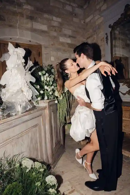 An Elopement Editorial for Mary and Michael