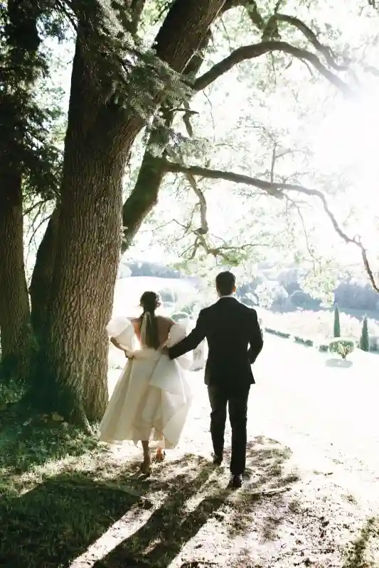 An Intimate Wedding for Micaela and Lucas