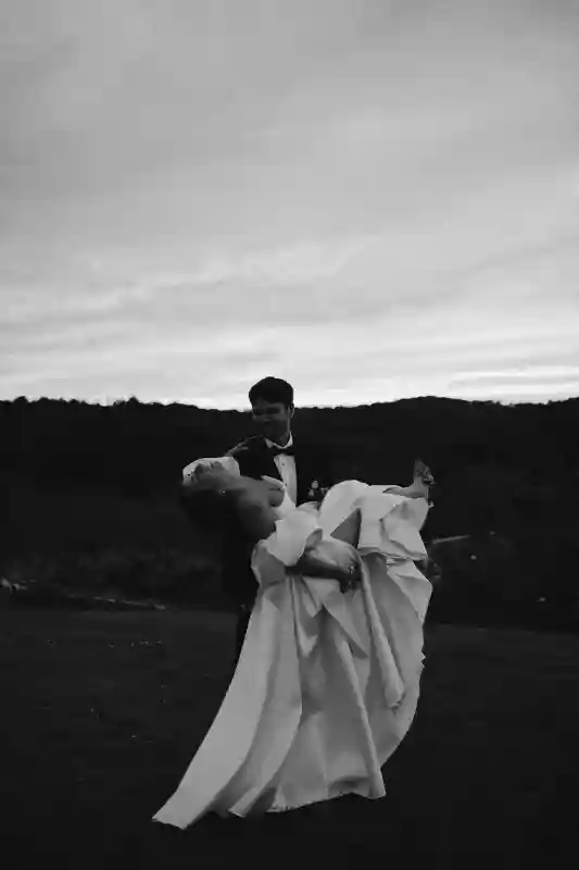 An Intimate Wedding for Micaela and Lucas