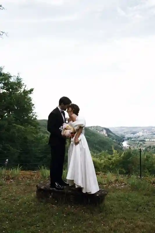 An Intimate Wedding for Micaela and Lucas